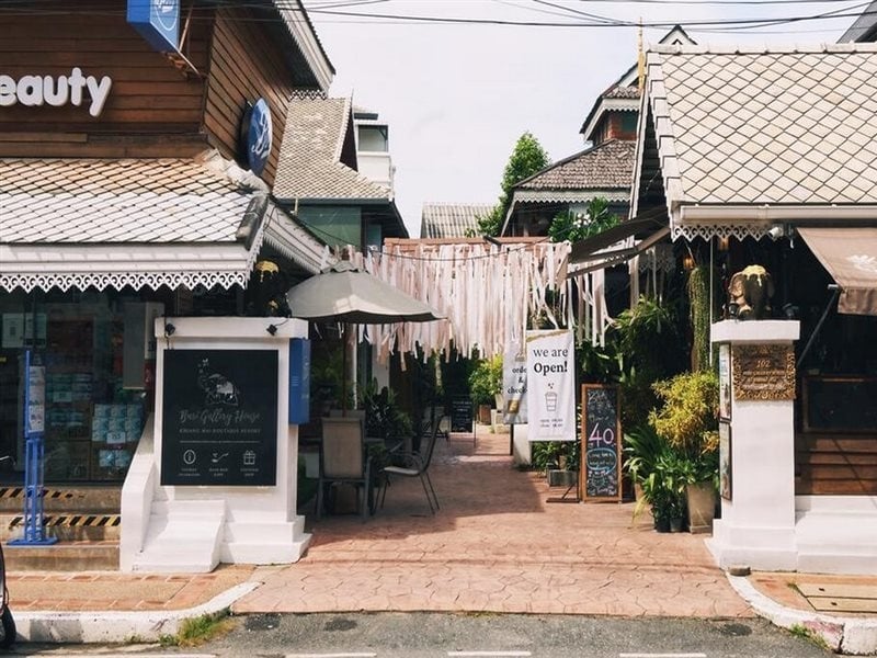 Buri Gallery House and Resort