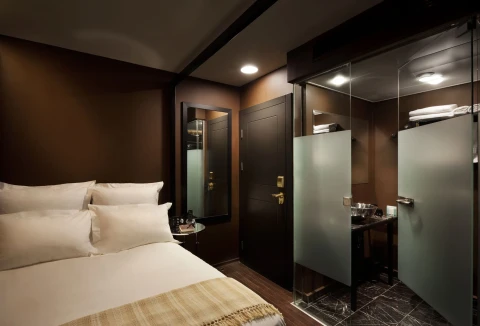 Brown TLV Urban Hotel