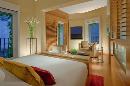 Hotel Raphael-Relais and Chateaux