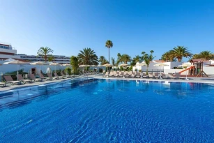 Sol Barbacan Apartments