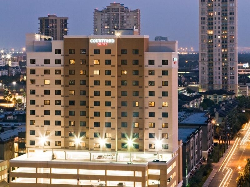 Courtyard by Marriott Houston by the Galleria