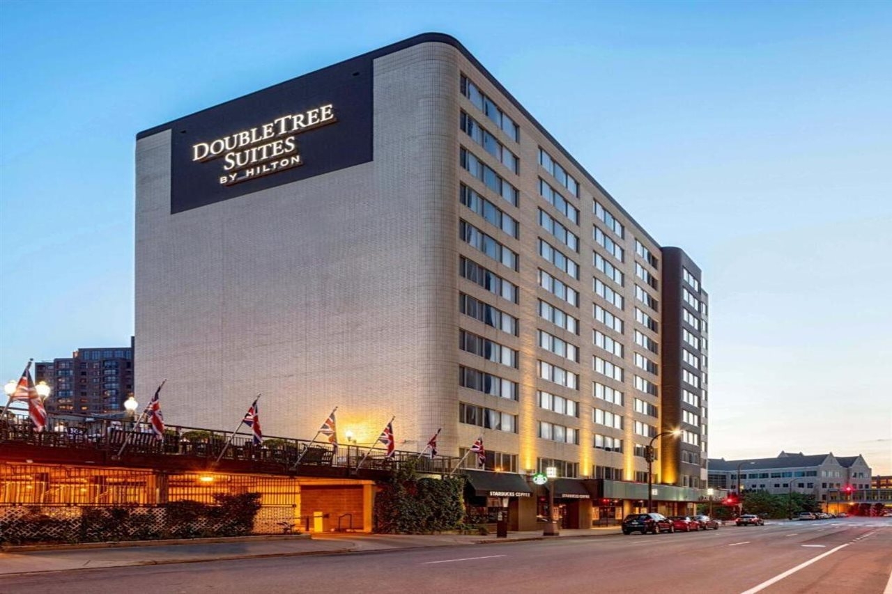 DoubleTree Suites by Hilton Minneapolis Downtown