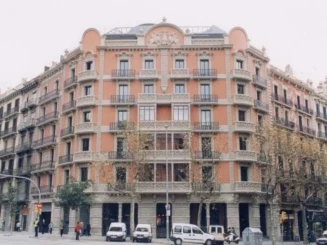 Cram Hotel