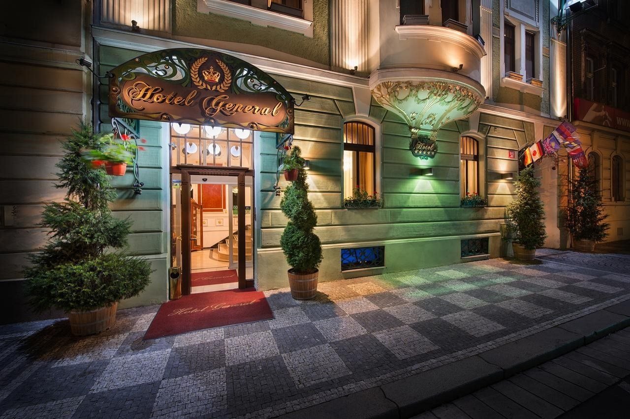 General Hotel