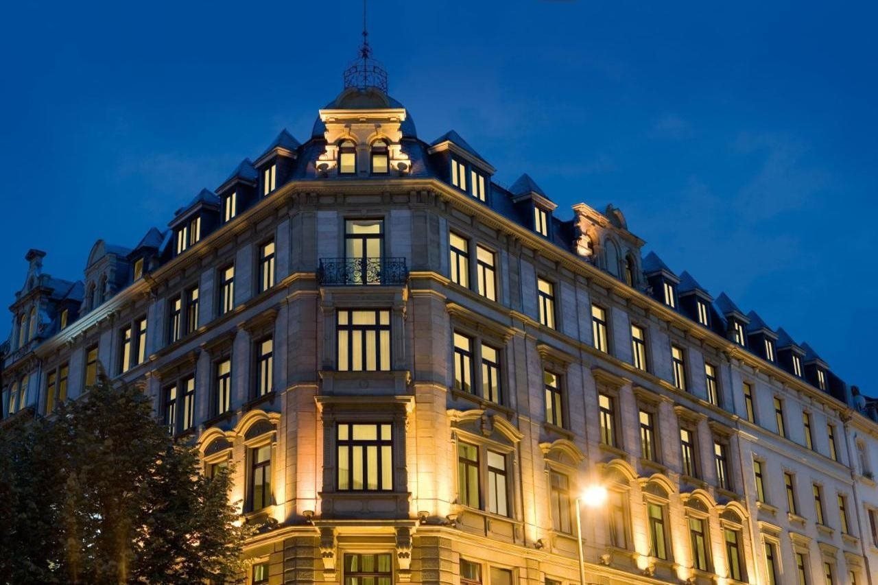 Victoria Hotel