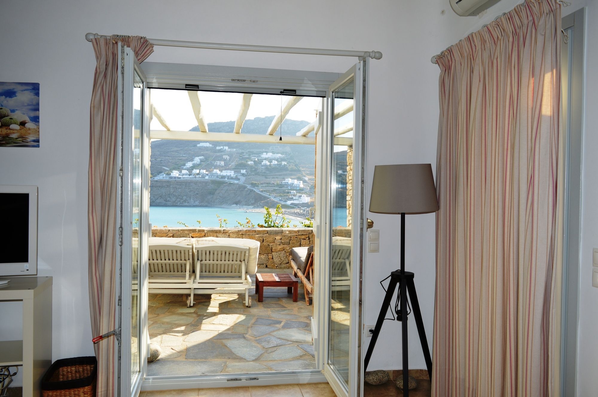 Sea Side Studios and Houses
