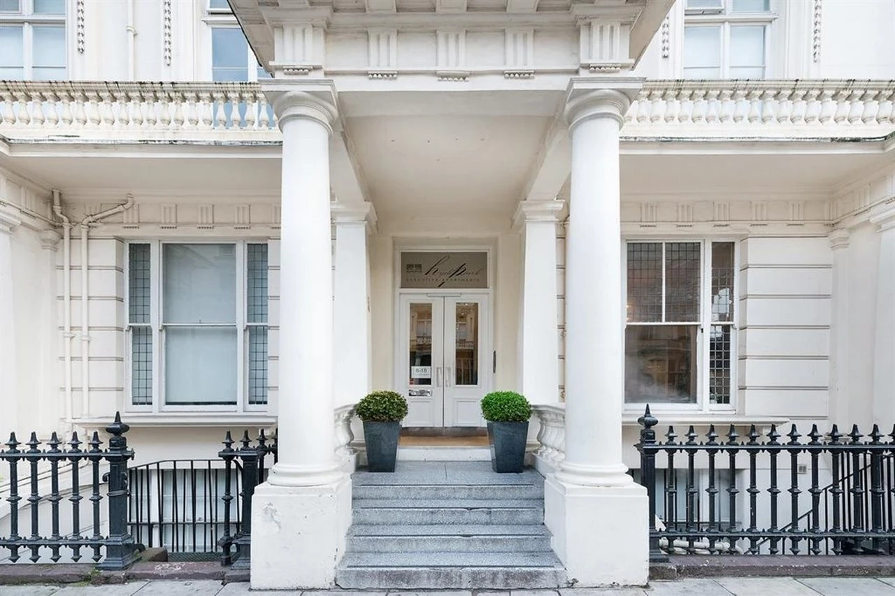 Hyde Park Executive Apartments