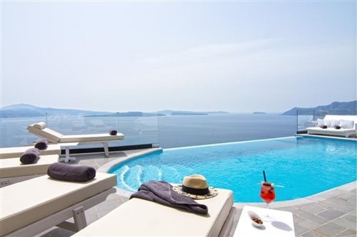 Santorini Secret Suites and Spa
