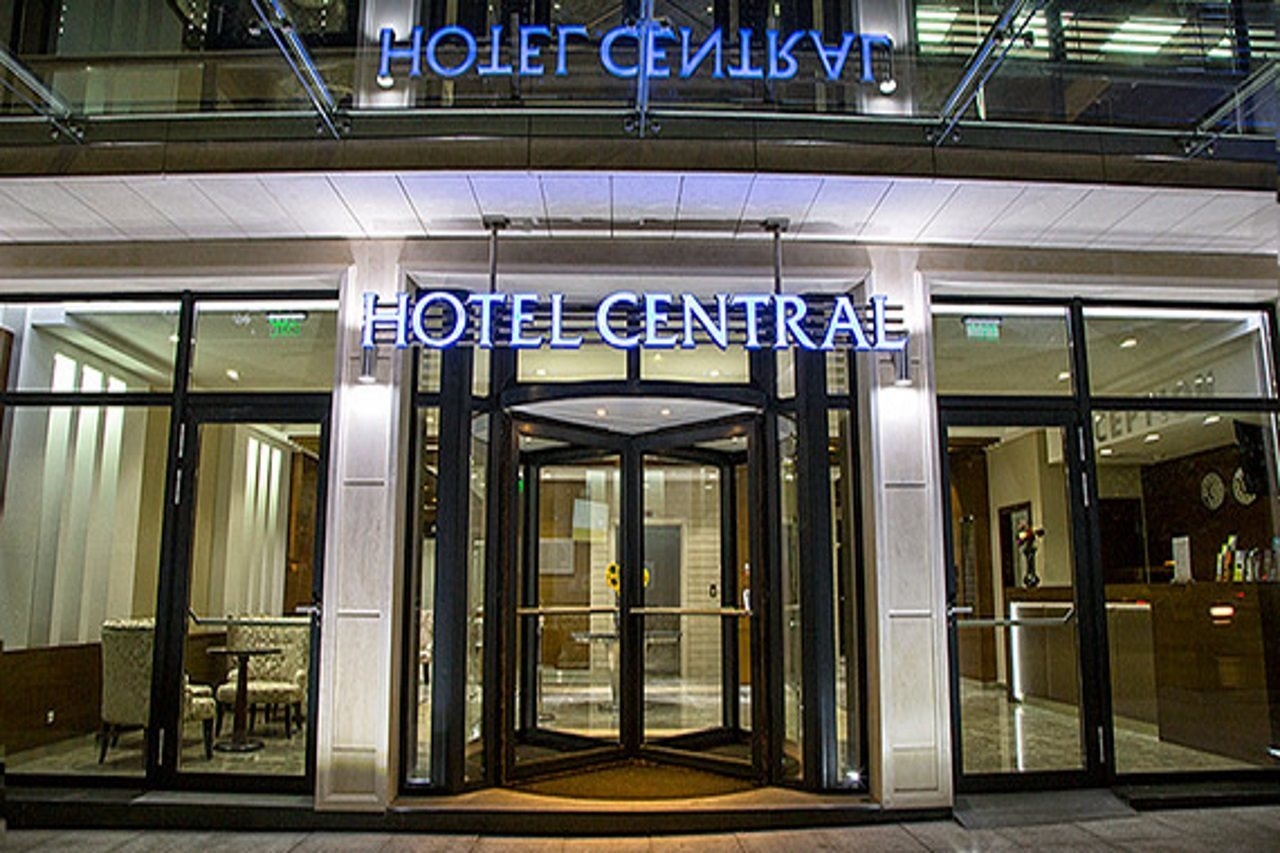 Central Hotel