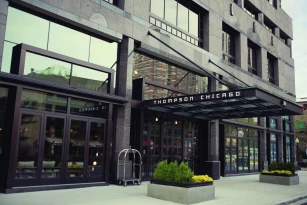 THOMPSON CHICAGO(ex. Sutton Place Hotel)
