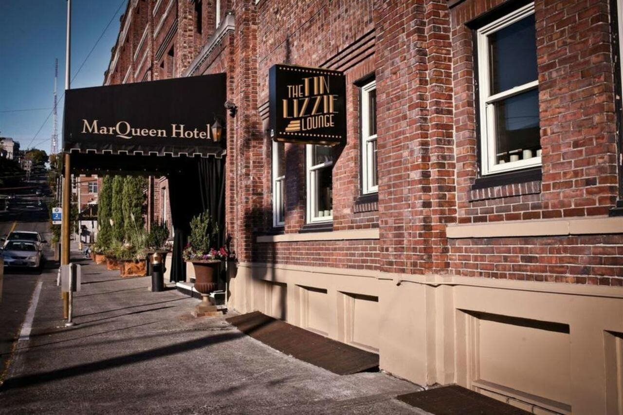 MarQueen Hotel