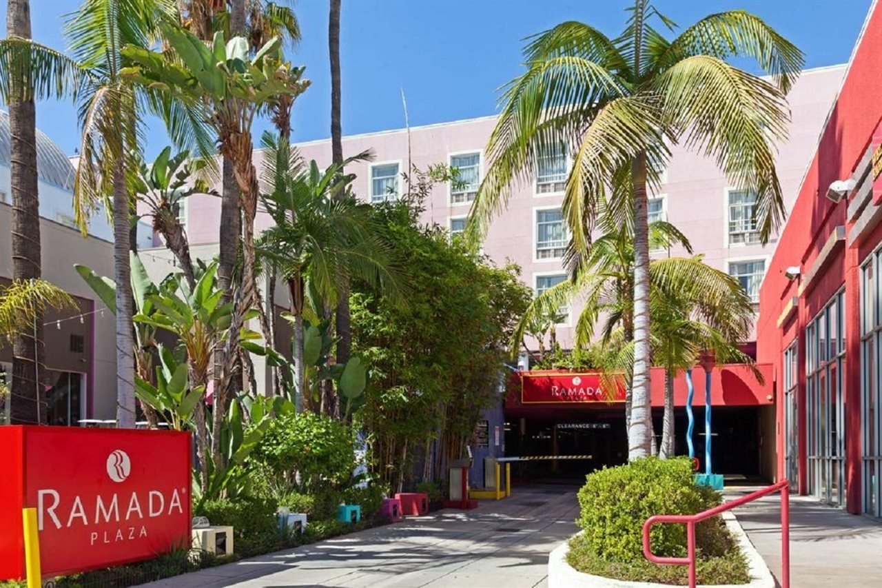 Ramada Plaza West Hollywood
