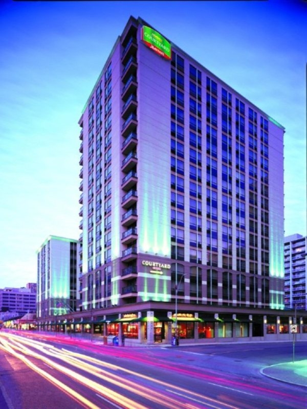 Courtyard by Marriott Downtown Toronto