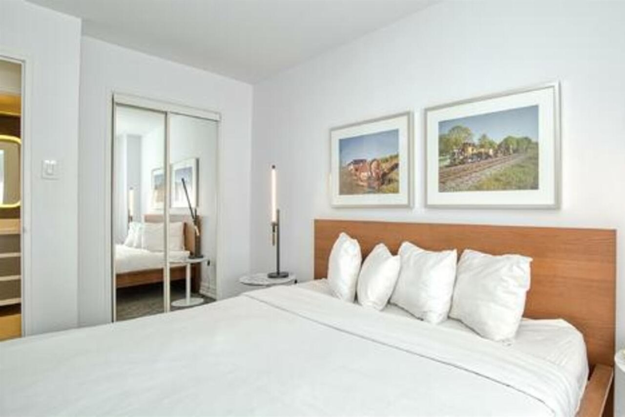 Town Inn Suites Toronto