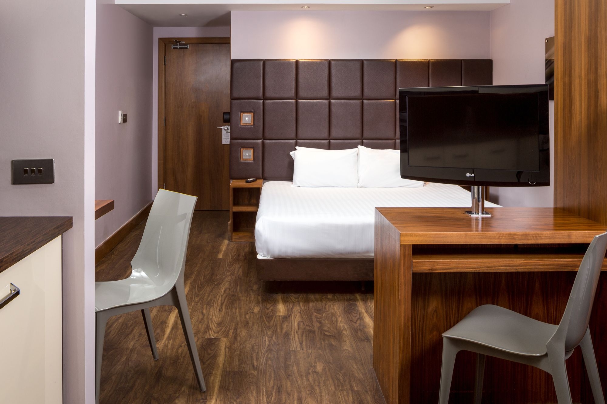 Roomzzz Leeds City