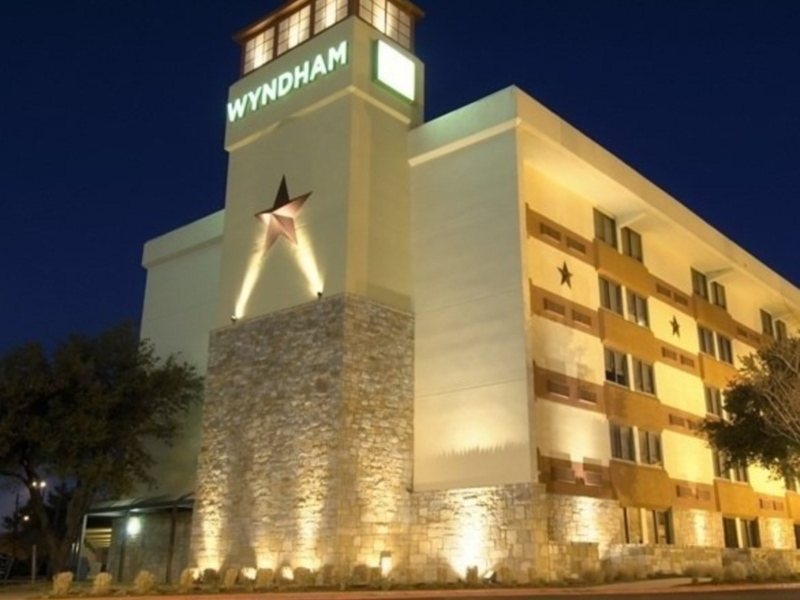 Wyndham Garden Hotel