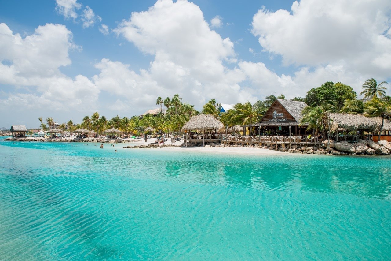Lions Dive Beach Resort