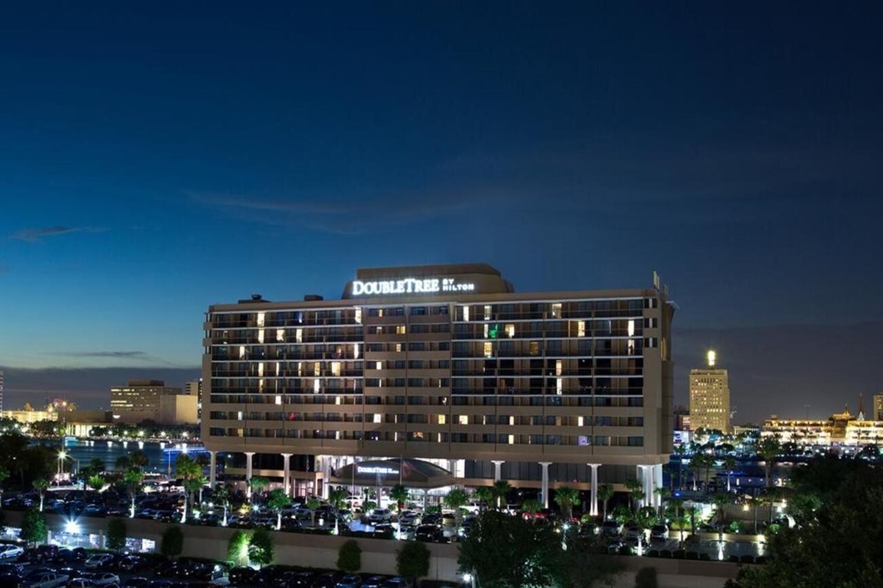 DoubleTree by Hilton Hotel Jacksonville Riverfront