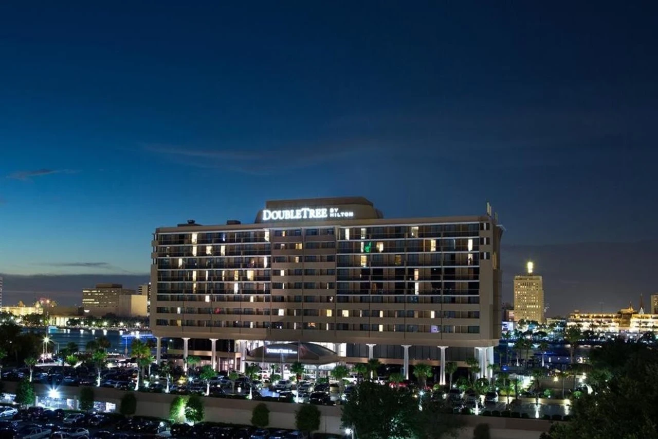 DoubleTree by Hilton Hotel Jacksonville Riverfront