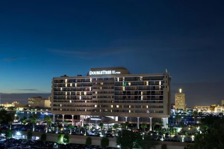 DoubleTree by Hilton Hotel Jacksonville Riverfront