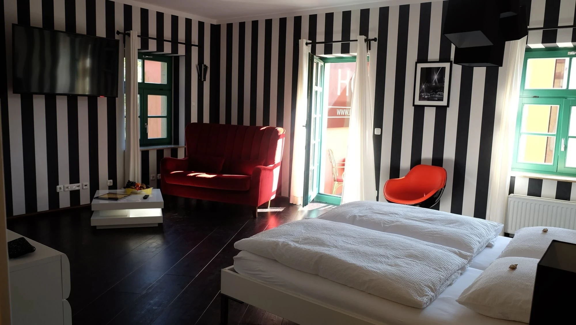 Backstage Hotel