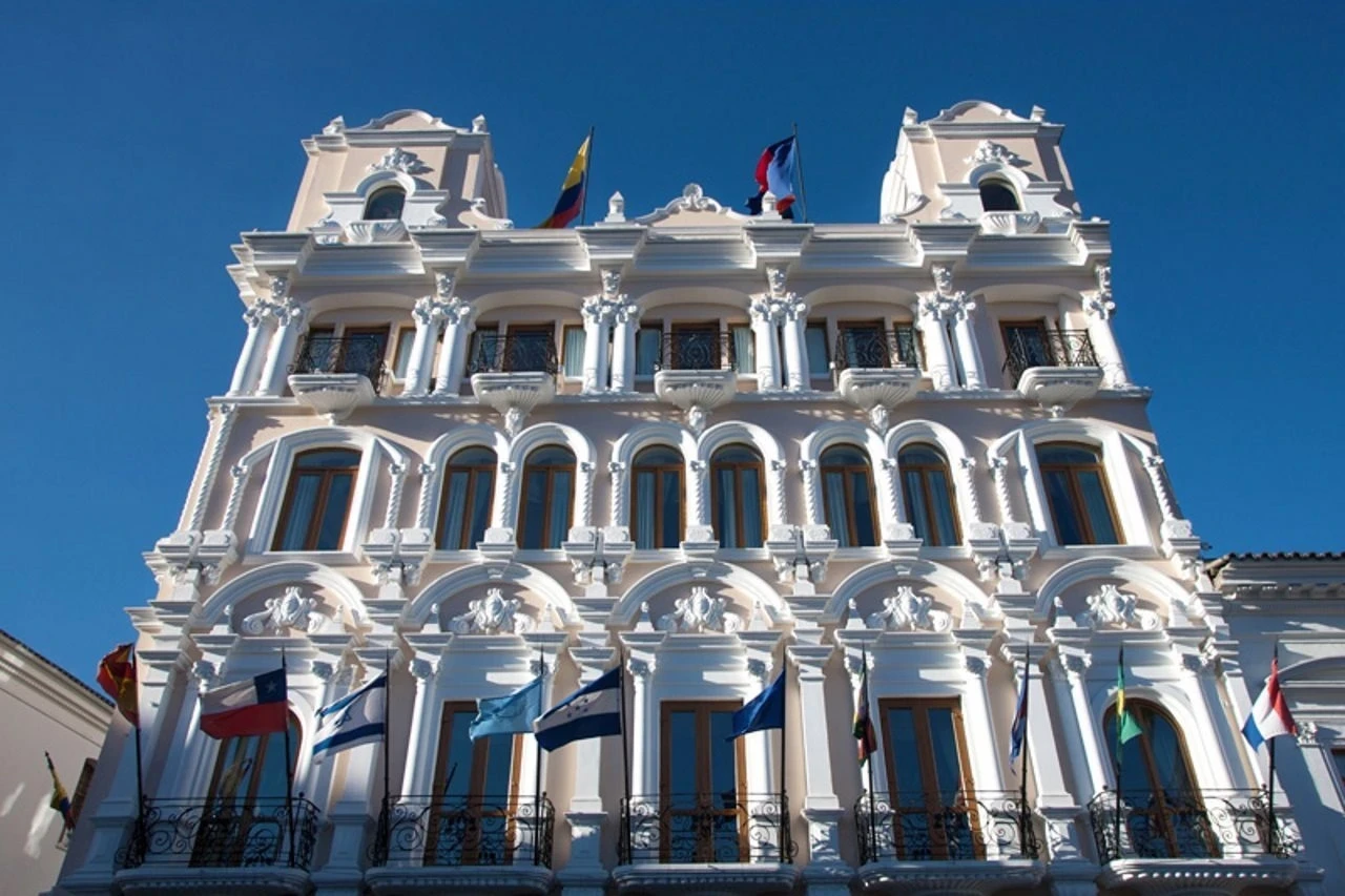 Hotel Plaza Grande