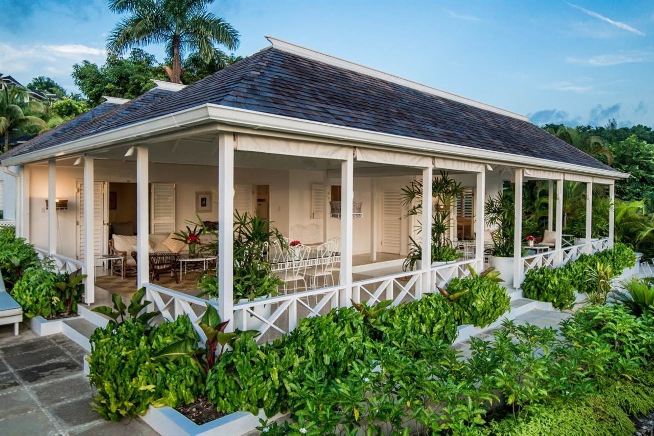 Round Hill Hotel and Villas