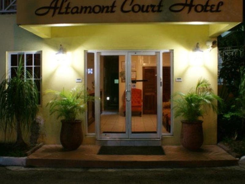 The Courtleigh Hotel