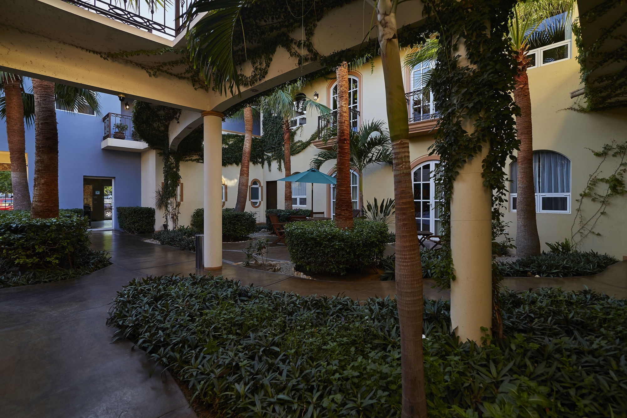 San Angel Suites