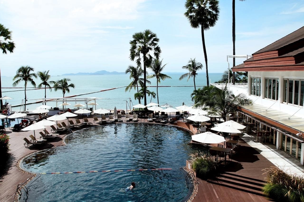 Pullman Pattaya Hotel G (ex Aisawan Resort SPA)