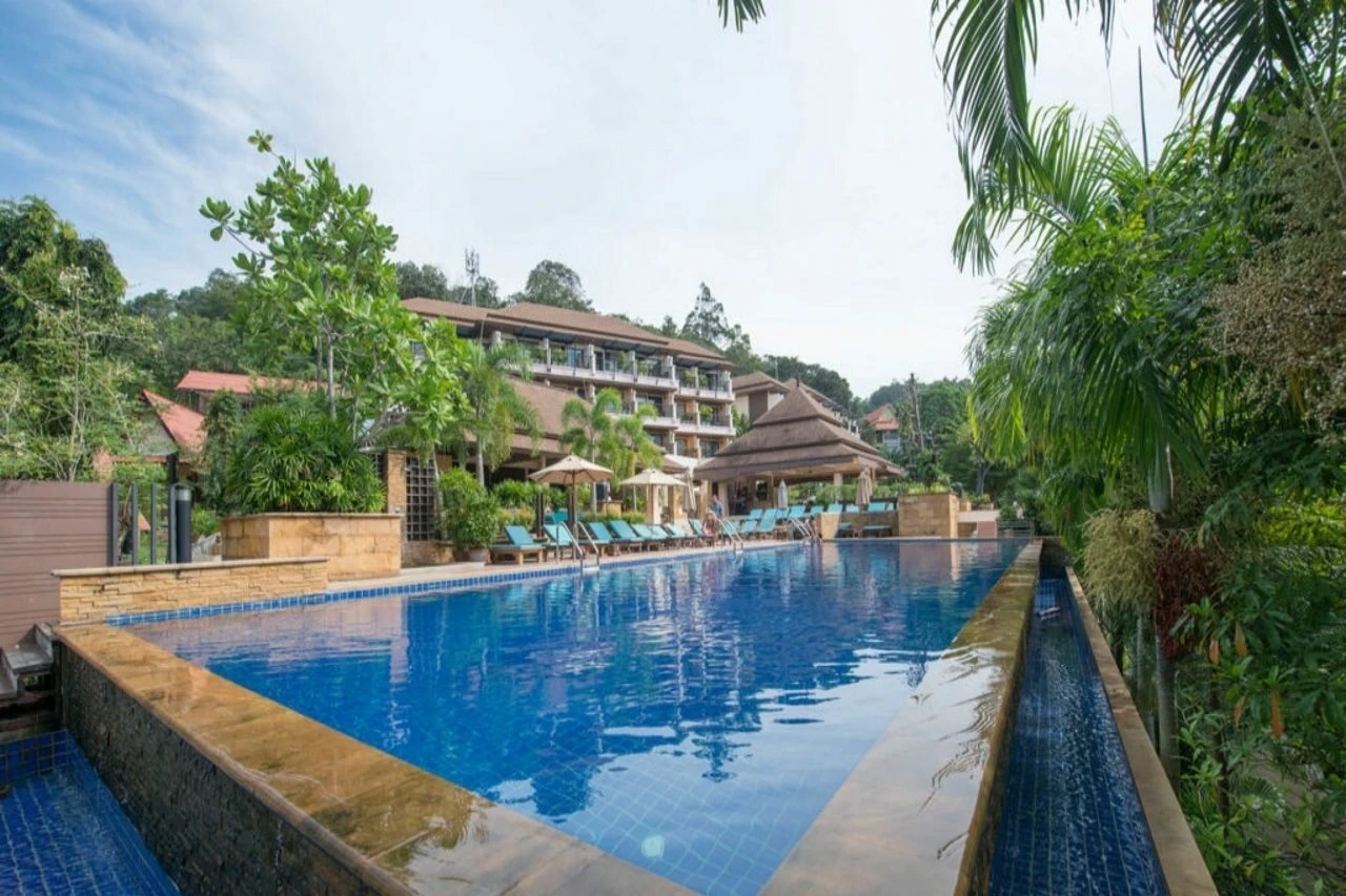 Avani Ao Nang Cliff Krabi Resort