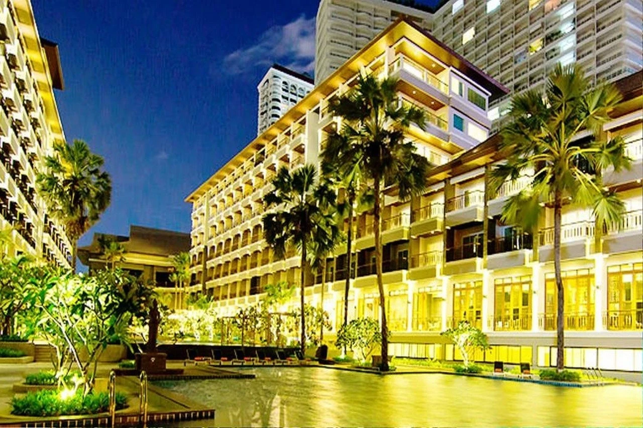 Welcome World Beach Resort & Spa