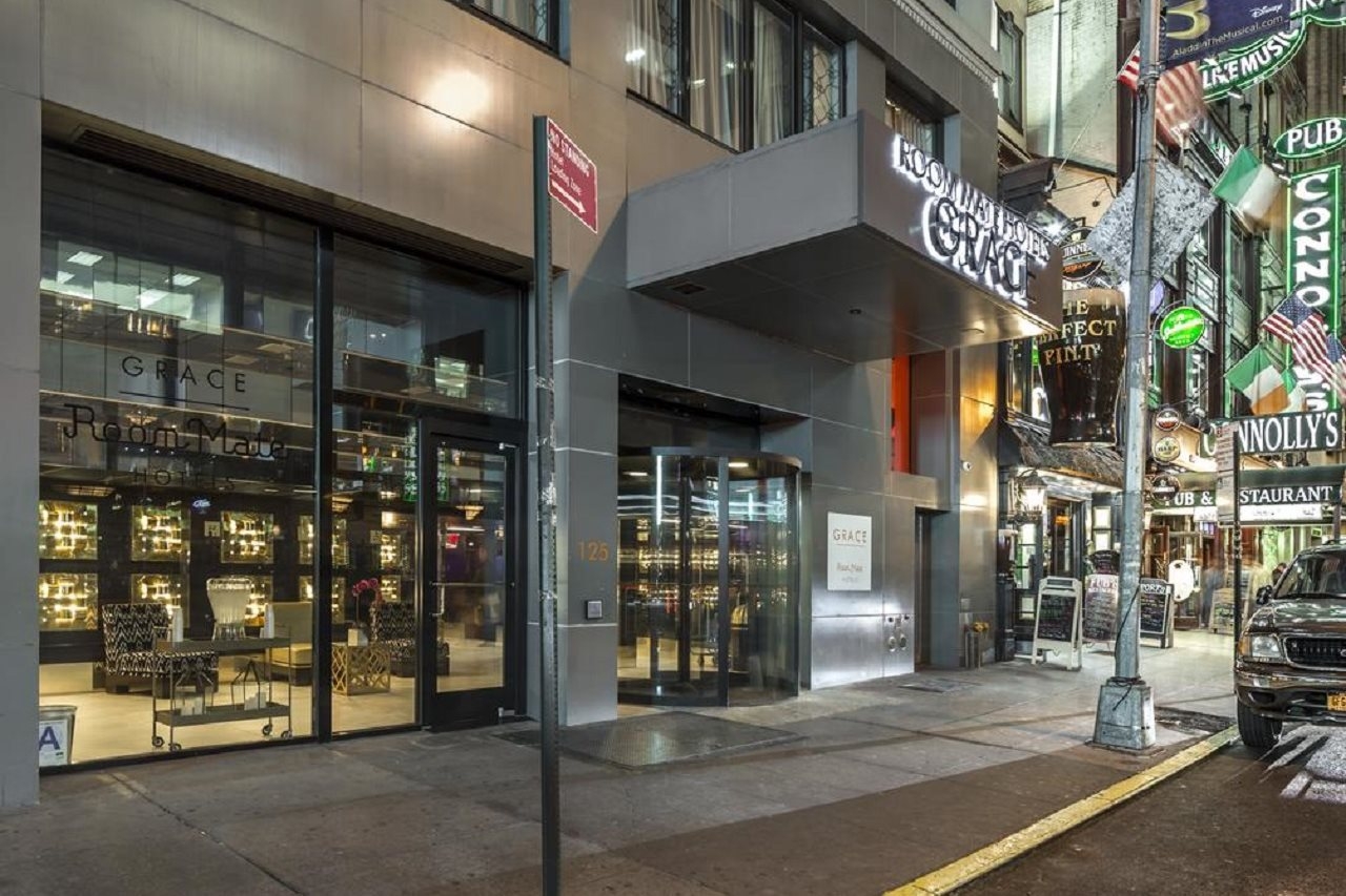 45 Times Square Hotel