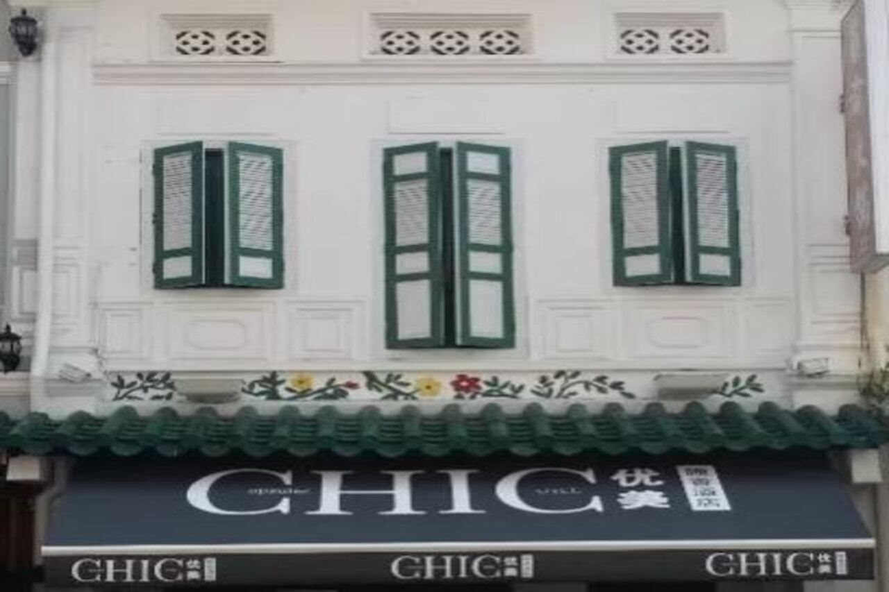 Chic Capsule Otel
