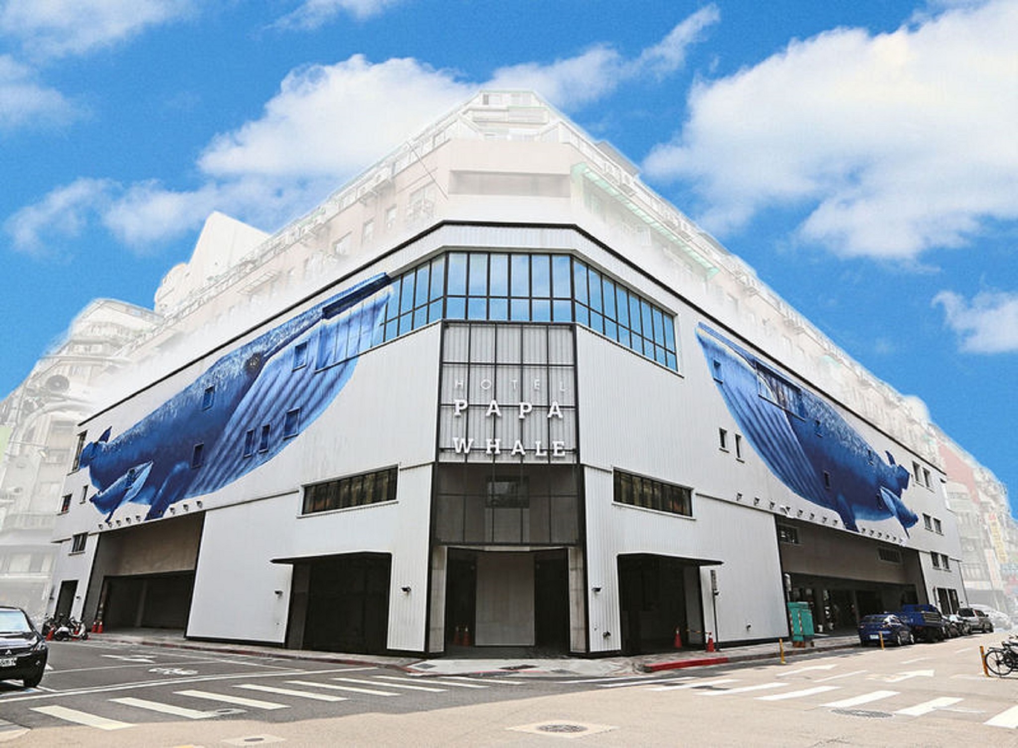 Papa Whale Hotel