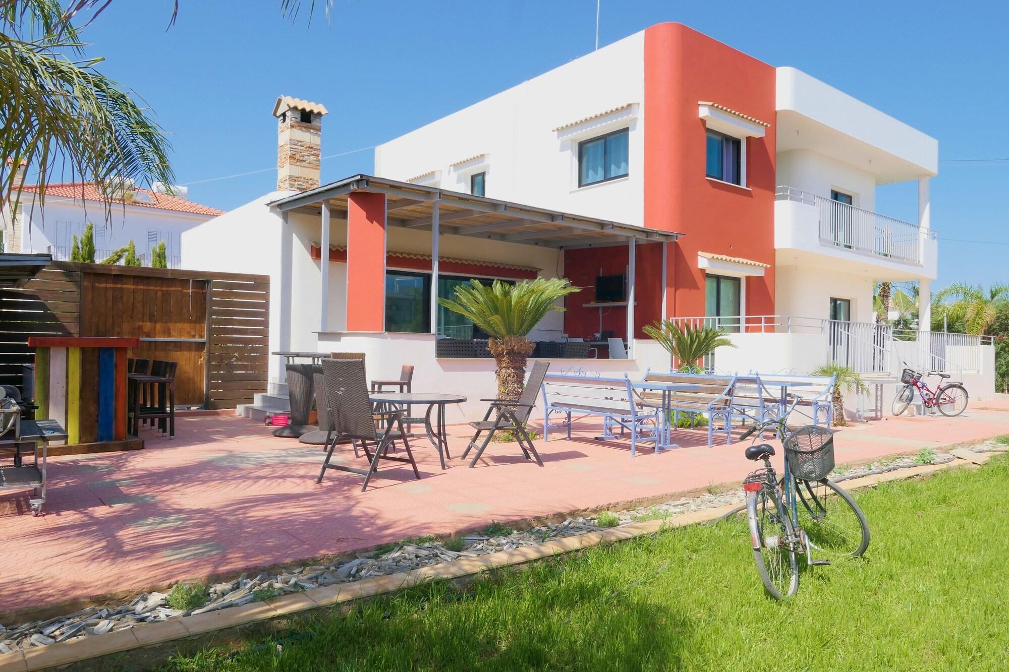 House of Nissus - Hostel